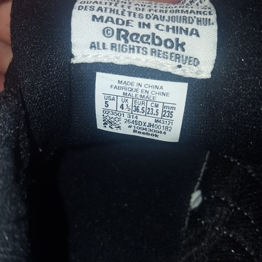 NWOT kids Reebok - Picture 4 of 5